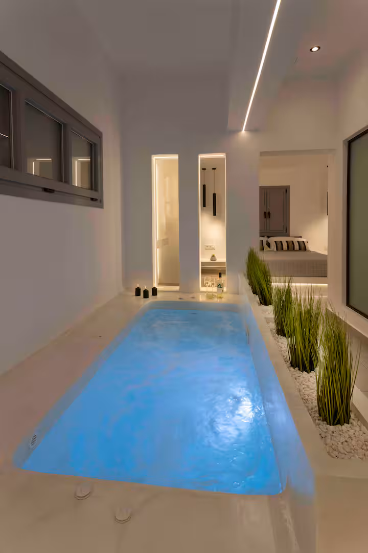 Deluxe Suite I